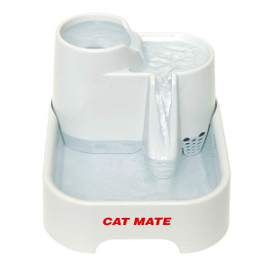 cat mate fontaine à eau pour chien et chat 2 litres